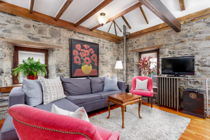 Interior real estate photography example by Show Kingston – large living room, Inn near Kingston, Ontario